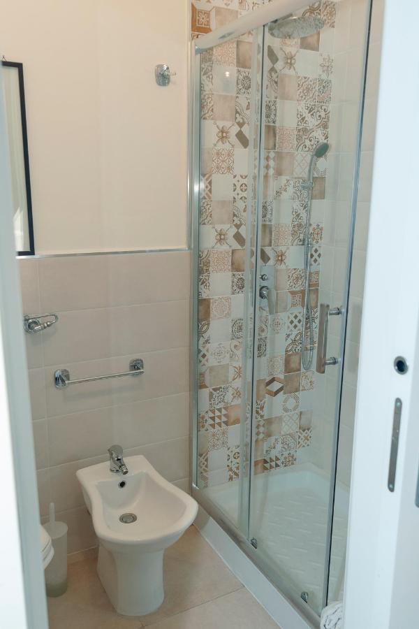 Rooms 19 - Rooms And Breakfast Palermo Esterno foto