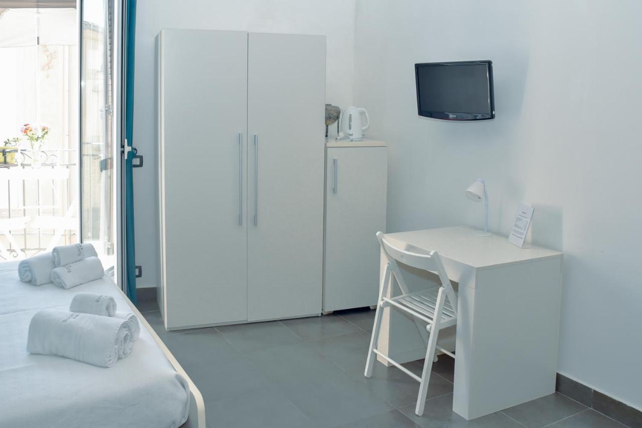 Rooms 19 - Rooms And Breakfast Palermo Esterno foto